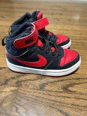 Nike Kids High-Top Sneakers in Black & Red, Size 11